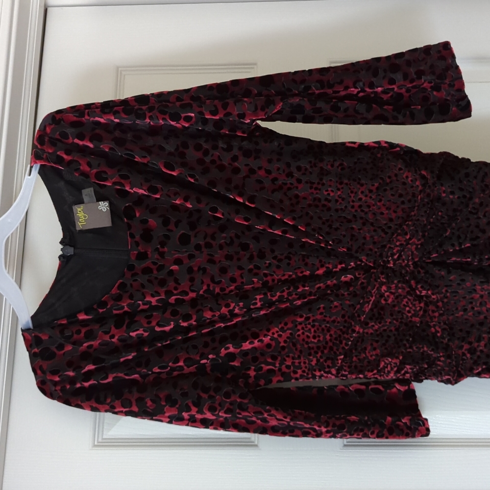 Taylor Animal Print Red Black Rushing Dress sz 8